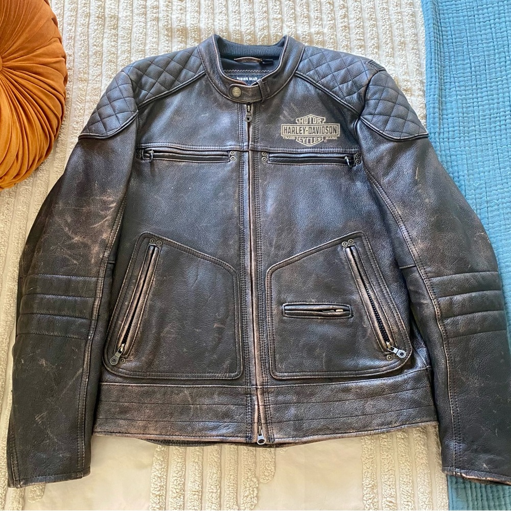 Authentic Distressed Dark Brown Harley-Davidson Leather Riding Jacket!